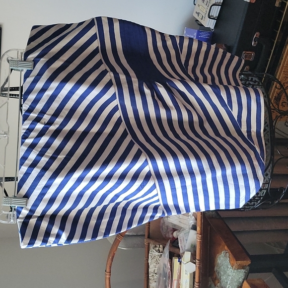 Mini skirt - Picture 2 of 3